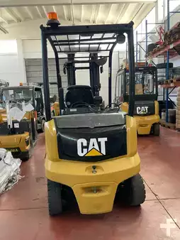 Sähkö - 4 pyör 2016  CAT Lift Trucks EP25N (4)