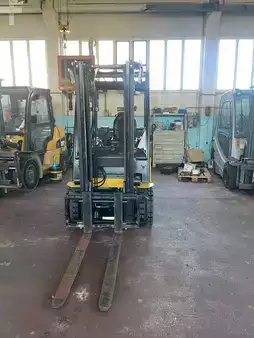 Carrelli elettrici 4 ruote 2018  CAT Lift Trucks EP25CN (1)