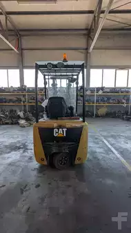 Carrelli elettrici 3 ruote 2014  CAT Lift Trucks EP16CPNT (2)
