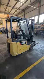 Carrelli elettrici 3 ruote 2014  CAT Lift Trucks EP16CPNT (9)