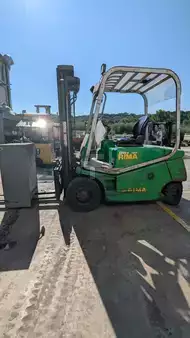 Carrelli elettrici 4 ruote 2009  Cesab Blitz 300 AC (3)
