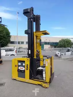 Préparateurs de commande verticaux 2020  Yale MO10S (2)