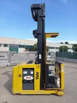 Préparateurs de commande verticaux 2020  Yale MO10S (4)