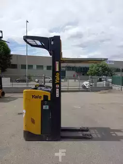Apilador conductor sentado 2019  Yale MS16S (3)