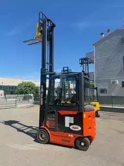 Eléctrica de 4 ruedas 2017  Carer Z25HD (3)