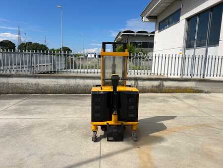 Pallet Stackers - CML TCE2412 (3)