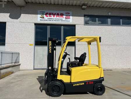 Elektro čtyřkolový VZV - Hyster J2.5XN (1)