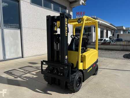 Elektro čtyřkolový VZV - Hyster J2.5XN (2)