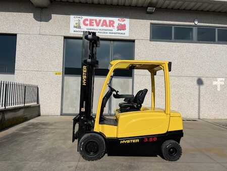 Electric - 4 wheels - Hyster J3.5XN (1)