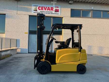 Carrelli elettrici 4 ruote - Yale ERP35VL (1)