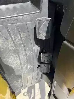 Chariots électriques à 4 roues - Hyster J2.0XN LWB (4)