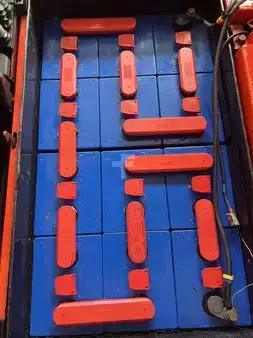 Carrelli elettrici 3 ruote - Linde E15 (5)