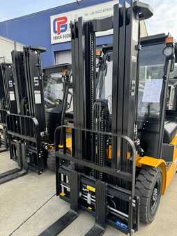 4-wiel elektrische heftrucks 2024  UN Forklift FB25-LVZH (1)