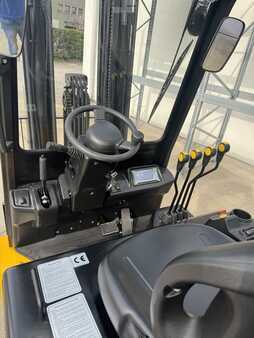 UN Forklift FBT18-VZNLZA