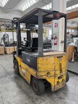 Elektro čtyřkolový VZV 1999  OM E 40 (2)