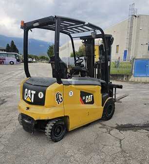 Electric - 4 wheels 2015  CAT Lift Trucks EP30N (3)