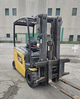 Electric - 4 wheels 2015  CAT Lift Trucks EP30N (4)