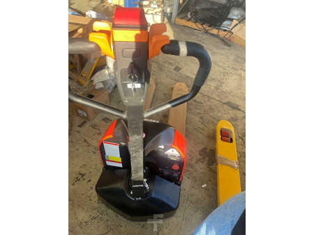 Wózek paletowy ręczny 2022 Heli CBD15J (2)