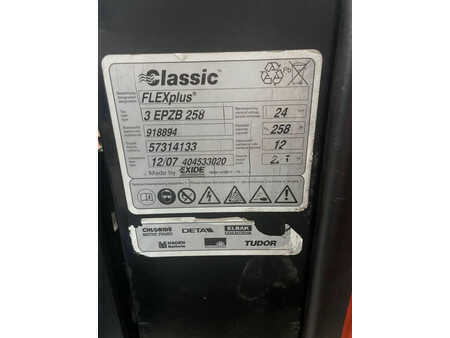 Wózek wysokiego podnoszenia - BT 3 EPZB 258 (2)