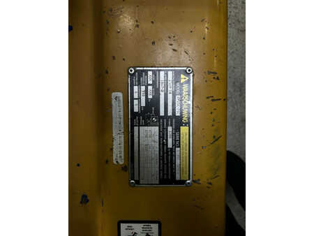 Elektryczne 4-kołowe 2006 CAT Lift Trucks EP25KPAC (3)