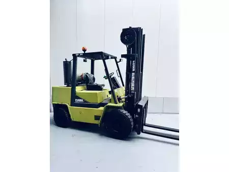 Treibgasstapler 1996  Clark GP50 (8)