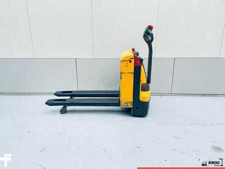 Transpallet elettrici 2004 Jungheinrich EJE 116 (1)