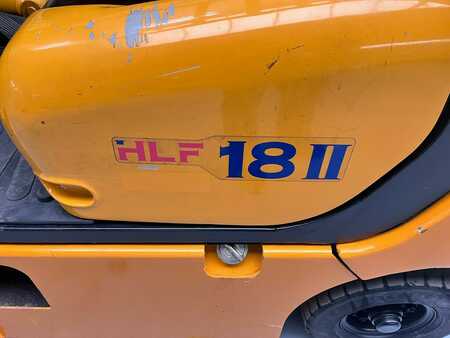 Chariot élévateur gaz 2000  Hyundai HLF18 II (6)