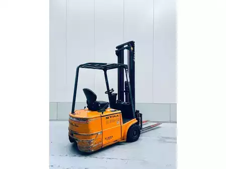 3-wiel elektrische heftrucks 2002  Still R50-16 (13)