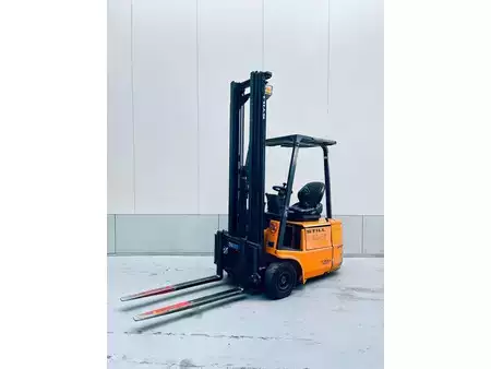 3-wiel elektrische heftrucks 2002 Still R50-16 (2)