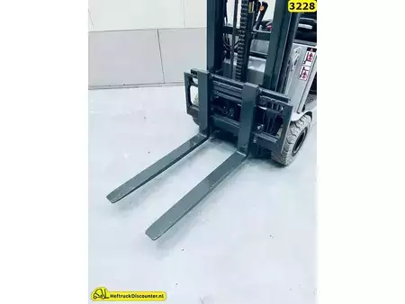 3-wiel elektrische heftrucks - Still RX50-15 (7)