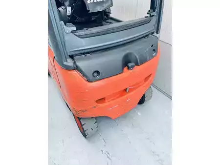 Eléctrica de 4 ruedas 2013  Linde E18 HP-01 (10)