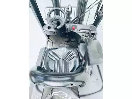 Eléctrica de 4 ruedas 2013  Linde E18 HP-01 (6)