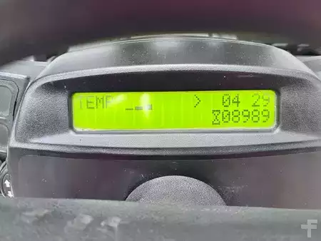 LPG VZV 2011  Yale GLP30VX (4)