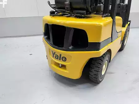 LPG VZV 2011  Yale GLP30VX (6)
