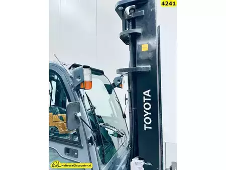 Gas truck 2009  Toyota 02-8FGF30 (10)