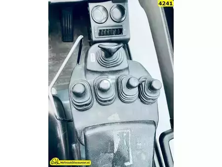 Gas truck 2009  Toyota 02-8FGF30 (13)