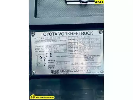 Gas truck 2009  Toyota 02-8FGF30 (15)