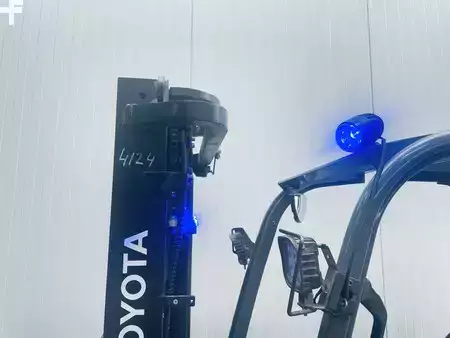 Eléctrica de 4 ruedas 2019  Toyota 8FBMT20T (4)