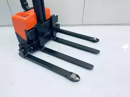 Stoccatori 2009  BT HWE100S (2)