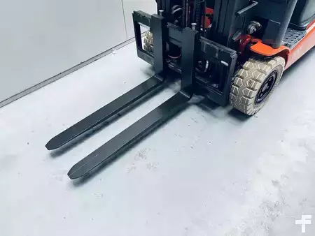 El Truck - 4-hjul 2016  Toyota 8FBE16T (3)