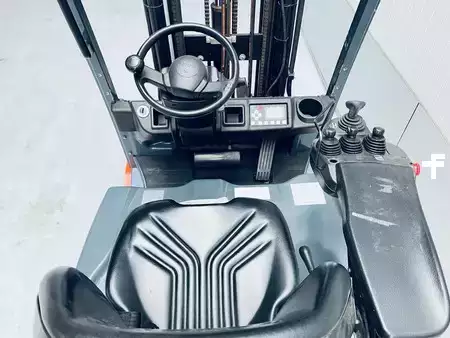 El Truck - 4-hjul 2016  Toyota 8FBE16T (5)