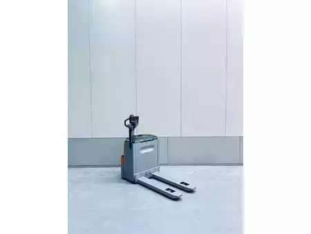 Lavtløftende truck 2016  Still EXU 18 (4)