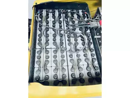 Elektromos 4 kerekű 2013  Hyster J2.5XN (13)