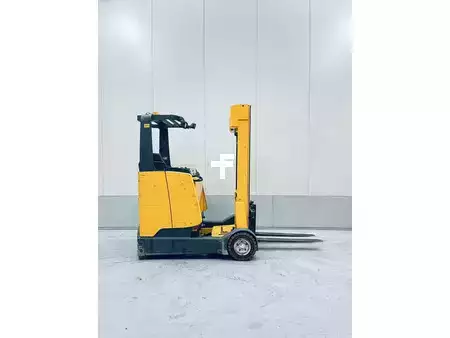 Chariots à mât rétractable 2016  Jungheinrich ETVC 16 (12)