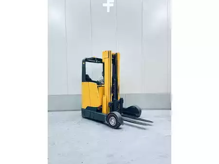 Chariots à mât rétractable 2016  Jungheinrich ETVC 16 (2)