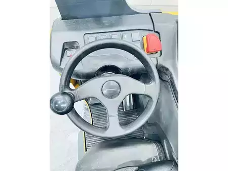 Chariots à mât rétractable 2016  Jungheinrich ETVC 16 (9)