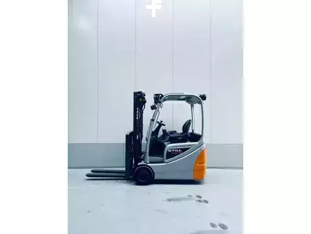 Elektromos 3 kerekű 2018  Still RX20-15 (1)