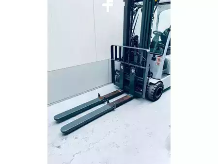 Elektromos 3 kerekű 2018  Still RX20-15 (10)