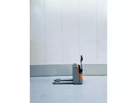 Lavtløftende truck 2018  Still EXU18 (1)