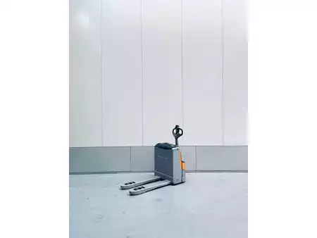 Lavtløftende truck 2018  Still EXU18 (2)